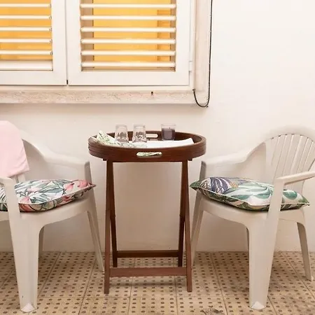 Sunny Cozy Patio In ,your Private Getaway Apartment